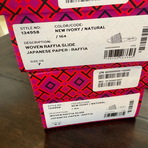 Tory Burch Woven Raffia Slides in new ivory/natural,BNIB.MSRP$298 - Picture 4 of 4